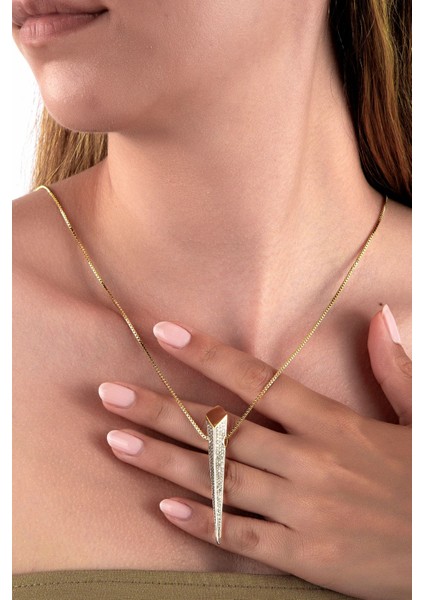 Altın Renkli Kutu Zincirli Çubuk Figürlü Taşlı Kolye fiyatları