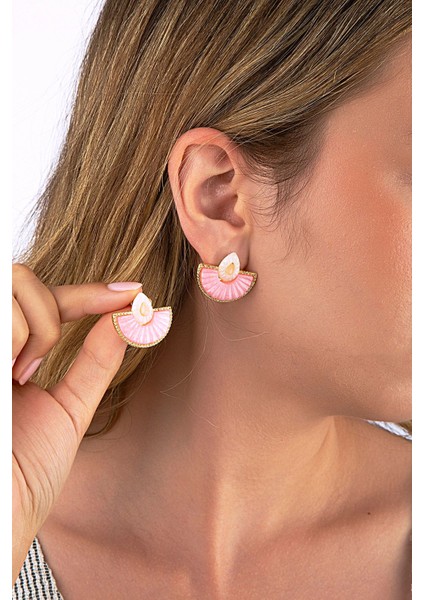 Sedefli Taş Çerçeveli Pembe Beyaz Yelpaze Figürlü Küpe