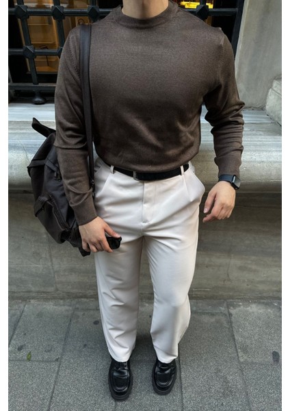 Erkek Standart Fit Normal Kesim Bisiklet Yaka Triko Kazak fırsatları