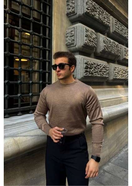 Erkek Standart Fit Normal Kesim Bisiklet Yaka Triko Kazak