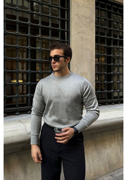 Erkek Standart Fit Normal Kesim Bisiklet Yaka Triko Kazak