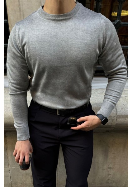 Erkek Standart Fit Normal Kesim Bisiklet Yaka Triko Kazak fırsatları