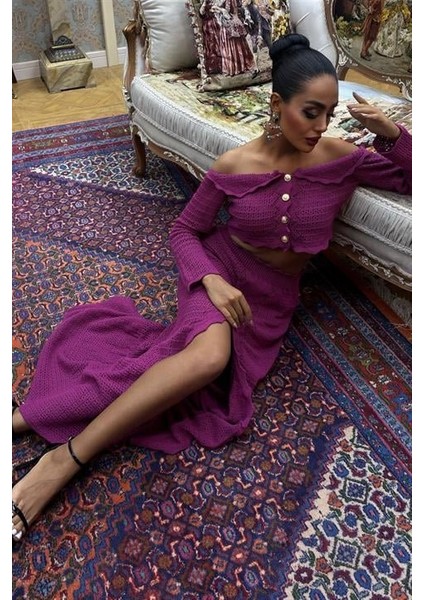 Ipeksi Madonna Yaka Derin Yırtmaç Etekli Şık Triko Takım 10099 fiyatları