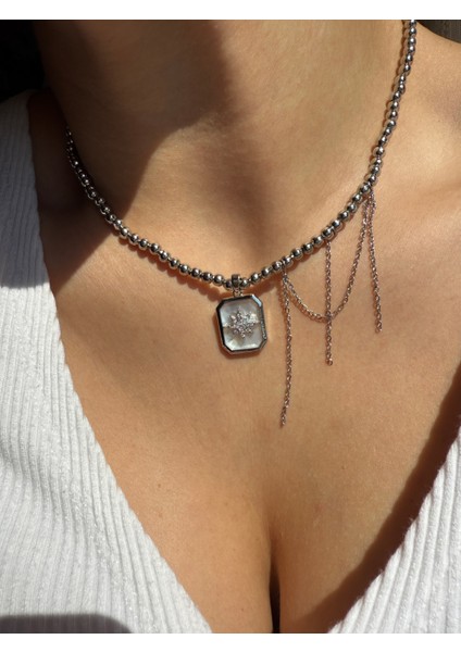 . "el Yapımı Yıldız Uçlu Zincir Süslemeli Çelik Boncuk Choker Kolye" modelleri