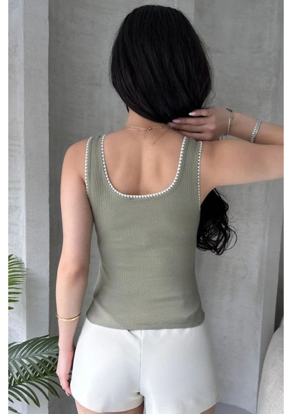 2'li Ekonomik Paket Nakış Detaylı %100 Pamuklu Kalın Askılı Bluz Atlet fırsatları