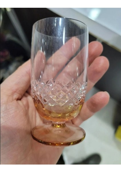 B. Kristal Yuvarlak Kahve Yanı Su Bardak Rastgele Renk 1 Adet