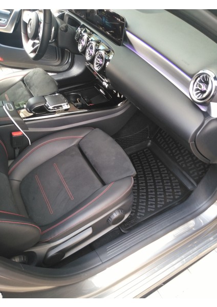 Mercedes A-Serisi W177 3D Siyah Havuzlu Paspas 2018 ve Sonrası modelleri