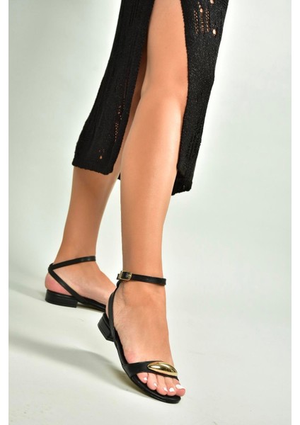 U726017209 Siyah Alçak Topuklu Kadın Sandalet fiyatları