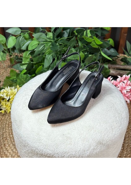 Simli Arkası Kemerli Kalın Topuklu Ayakkabı M1064