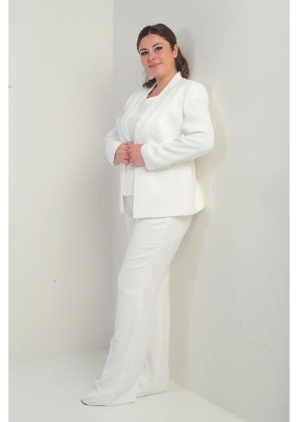 Kadın Beşgen Yaka Kolsuz Dantel Bluz Tek Düğmeli Ceket Palazzo Pantolon Astarlı Pul Detaylı Büyük Beden 3'lü Takım fiyatları