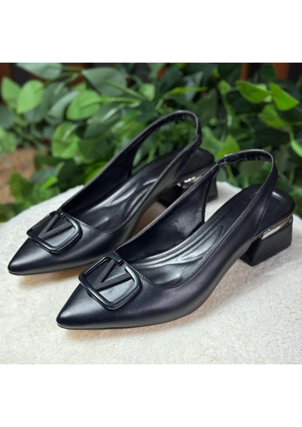 V Logo Tokalı Topuklu M1068 modelleri