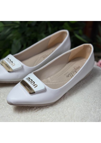 Moda Tokalı Beyaz Sivri Burun Babet M1060 fiyatları