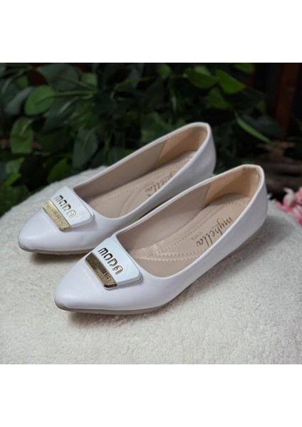 Moda Tokalı Beyaz Sivri Burun Babet M1060 modelleri