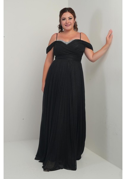 Kadın Sezerler Taş Işlemeli Straplez Yaka Ip Askılı Düşük Omuz Simli Uzun B.b. Elbise modelleri