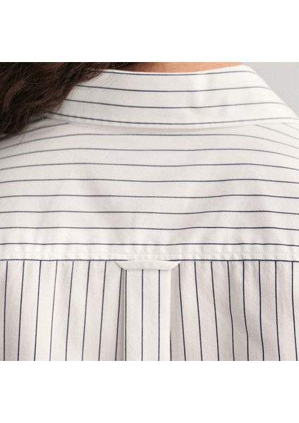 Kadın Beyaz Relaxed Fit Düğmeli Yaka Gömlek