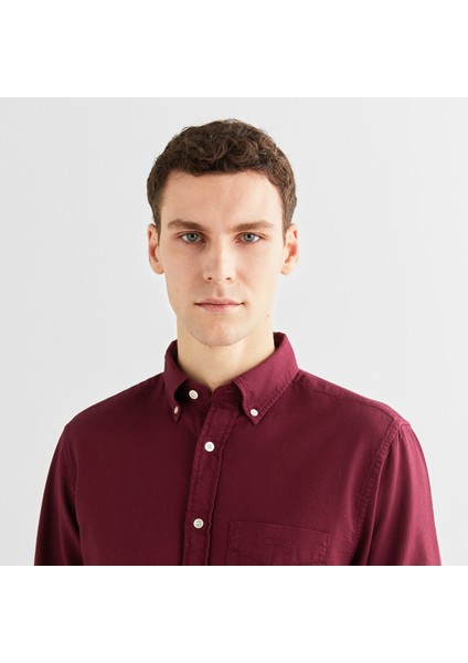 Erkek Kırmızı Regular Fit Düğmeli Yaka Gömlek fırsatları