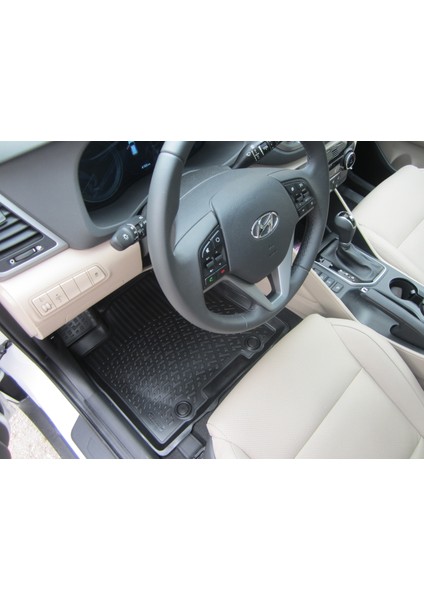 Hyundaı Tucson 3D Siyah Havuzlu Paspas 2015 ve 2021 indirimleri