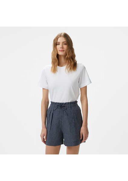 Kadın Beyaz Regular Fit Kısa Kollu T-Shirt