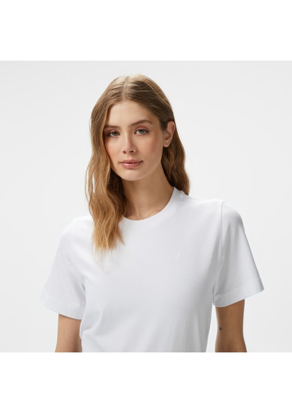 Kadın Beyaz Regular Fit Kısa Kollu T-Shirt fırsatları