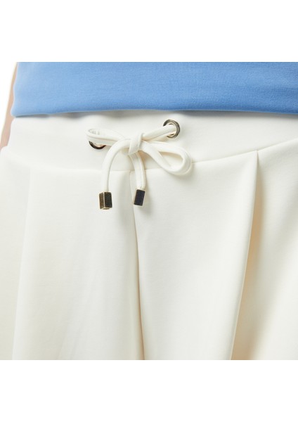 Kadın Kırık Beyaz Relaxed Fit Şort indirimleri