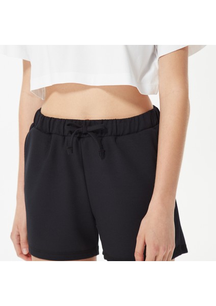 Kadın Siyah Oversize Şort fırsatları