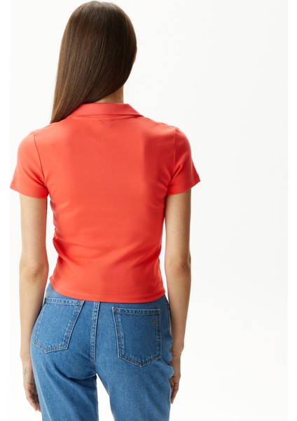 Kadın Kırmızı Slim Fit Kısa Kollu Polo fiyatları