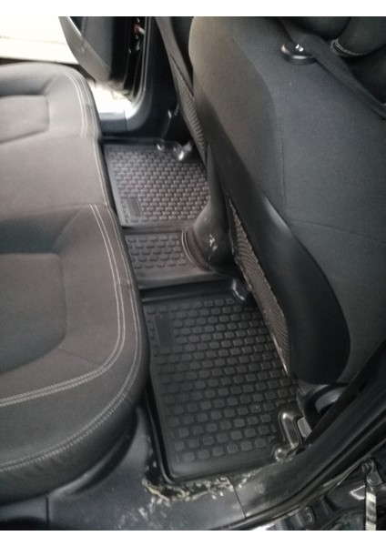 Kıa Sportage Iıı 3D Siyah Havuzlu Paspas 2010 ve 2015 fırsatları