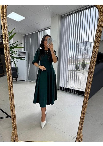 Kadın Kısa Kollu Bisiklet Yaka Fiyonk Broşlu Midi Janjan Krep Elbise 2xl-3xl-Yeşil