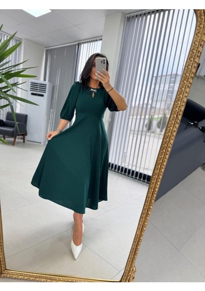 Kadın Kısa Kollu Bisiklet Yaka Fiyonk Broşlu Midi Janjan Krep Elbise 2xl-3xl-Yeşil fırsatları