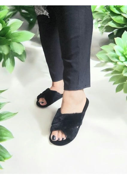 Sessiz Taban Çapraz Kışlık Peluş Terlik