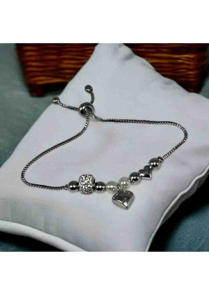 Kalp Detaylı Bijuteri Bileklik