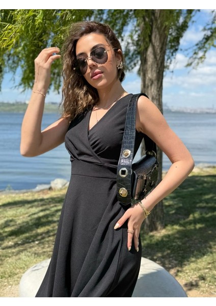 Kadın Ithal Krep Kumaş Kruvaze Yaka Eteği Kloş Kolsuz Mini Elbise S-M-Siyah fırsatları