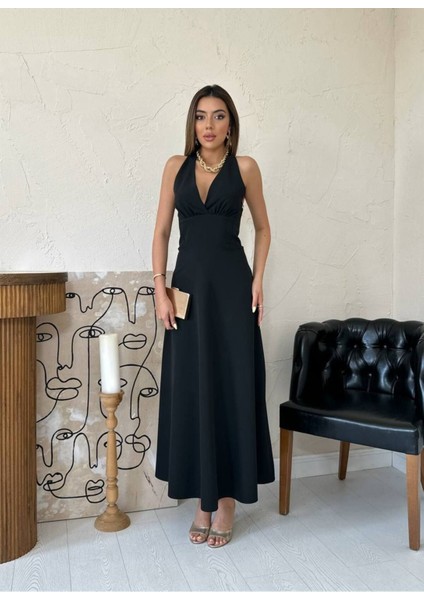 Halter Yaka Drapeli Saten Görünümlü Uzun Abiye Elbise fırsatları