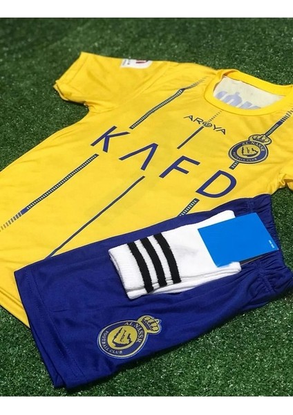 Al Nassr Fc 2023/24 Yeni Sezon Cristiano Ronaldo Çocuk Forması Şort Çorap 3'lü Set fiyatları