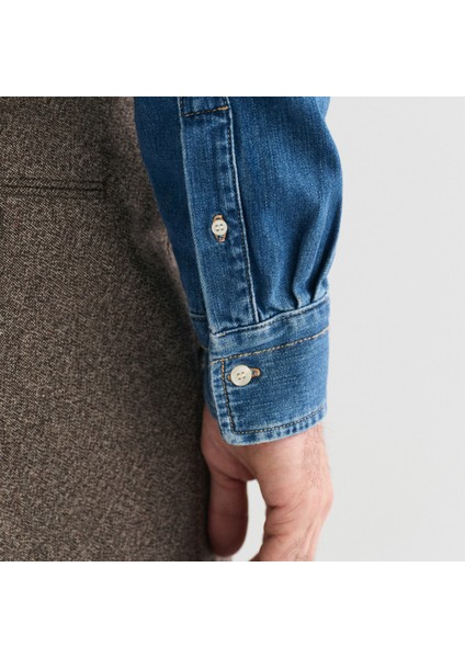 Erkek Mavi Regular Fit Düğmeli Yaka Logolu Gömlek modelleri