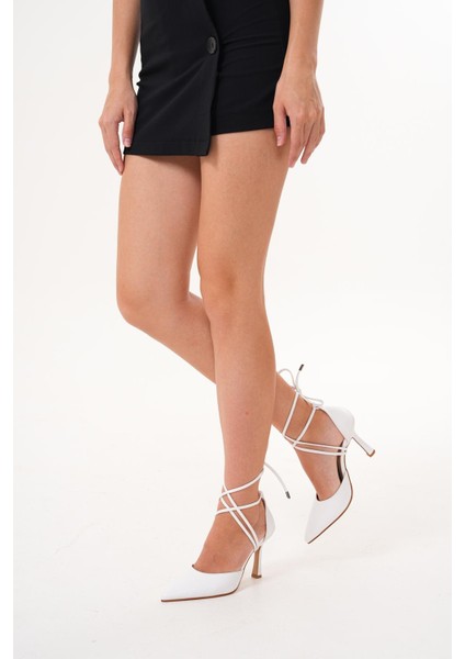 8,5 cm Beyaz Cilt Ipli Kemerli Kadın Stiletto Topuklu Ayakkabı indirimleri