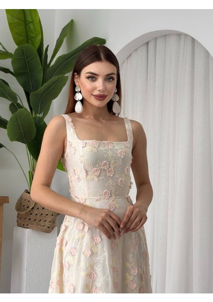 Tasarım Çiçek Aplike Kloş Askılı Kadın Elbise modelleri