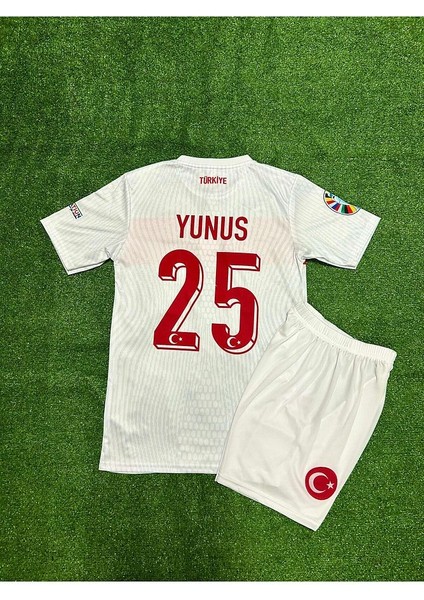 Türkiye Euro 2024 Yunus Akgün Iç Saha Çocuk Forması (Beyaz) modelleri
