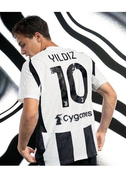 Juventuss 2024/25 Sezonu Kenan Yıldız Iç Saha Forması modelleri