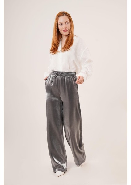 Parlak Görünümlü Cepli Antrasit Bol Paça Pantolon modelleri