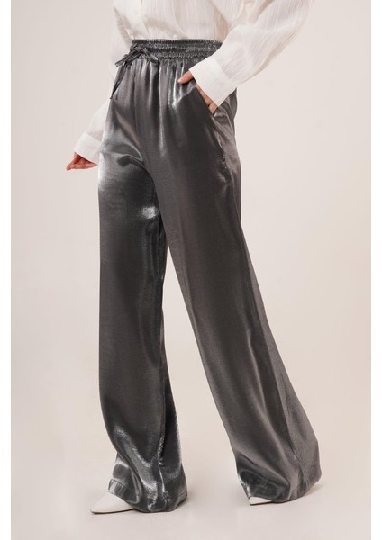 Parlak Görünümlü Cepli Antrasit Bol Paça Pantolon fırsatları