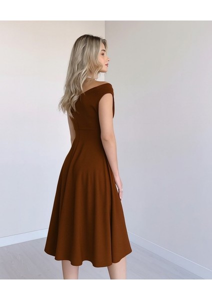 Kadın Kısa Kollu Kruvaze Yaka Eteği Volanlı Krep Elbise 2xl-3xl-Kahve modelleri