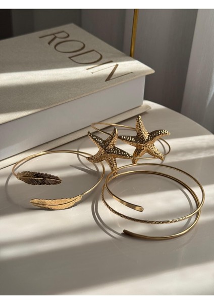 Deniz Yıldızı Figürlü Altın Kaplama Çelik Pazu Bilekliği – Ayarlanabilir Yazlık Kol Üstü Aksesuarı