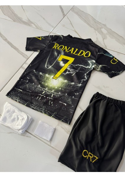 Juventus Özel Tasarım Ronaldo Çocuk Takım Forması 4lü Set Forma+Şort+Çorap+Bileklik