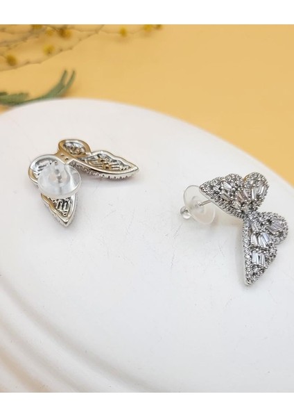 Pırıltılı Zirkon Taşlı Silver Kelebek Küpe fırsatları