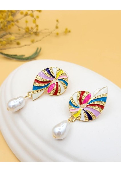 Asimetrik Incili Denizkabuğu Marka Model Küpe indirimleri