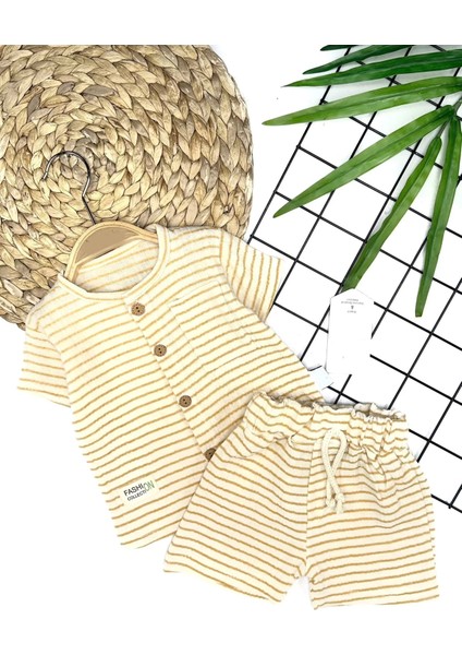 9-12-18-24 Ay Düğme Detaylı Çizgili Müslin Kumaş Yazlık 2li Erkek Bebek Takımı