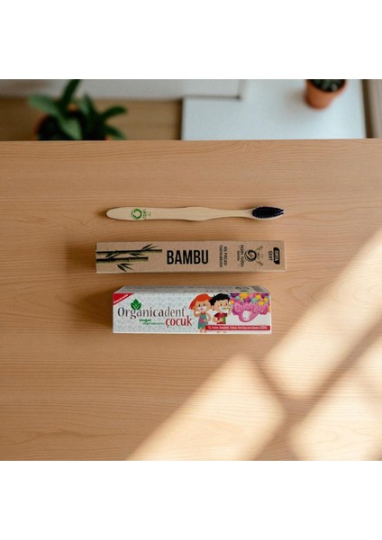 Bambu Diş Fırçası ve Organicadent Diş Macunu