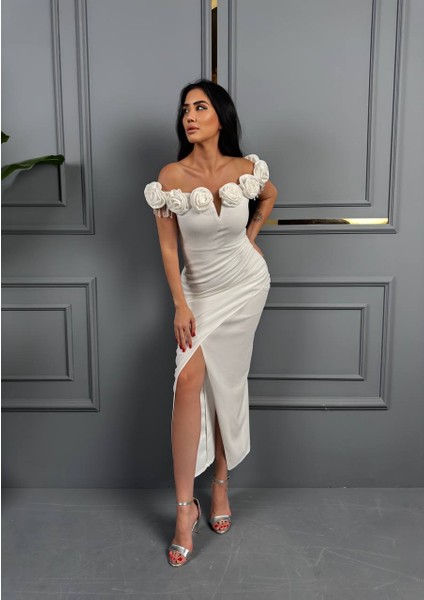 Gül Detaylı Yırtmaçlı Abiye Elbise