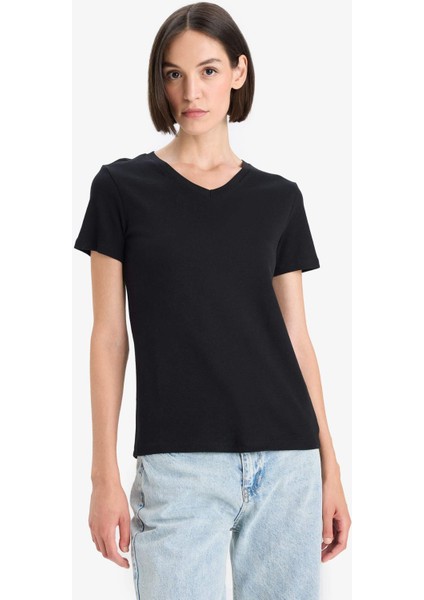 Slim Fit Dar Kesim V Yaka Basic Düz Ribana Kısa Kollu Siyah Tişört I1080AZ25AU modelleri